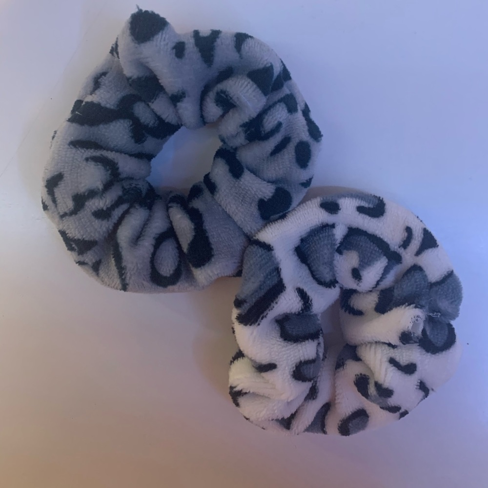 Fluffy cheetah print scrunchies